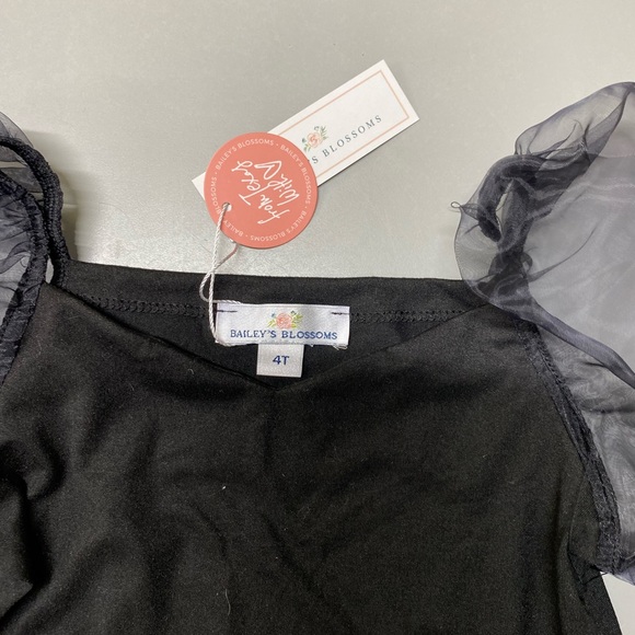 Bailey’s Blossoms NWT Black long puff sleeve dress size 4T - Picture 2 of 2